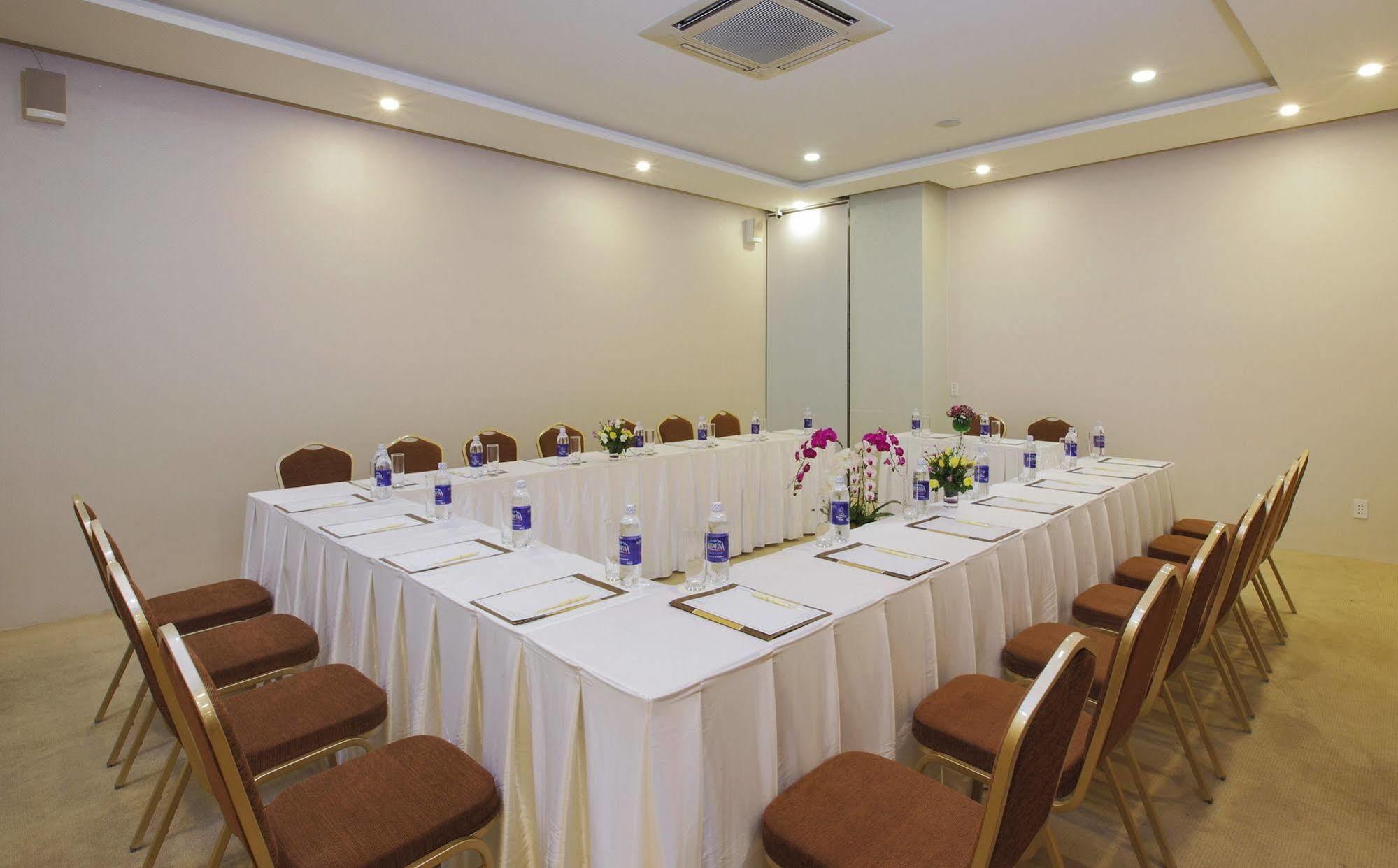 Metro Points Hcm Hotel- Bến Thành Market Khách sạn