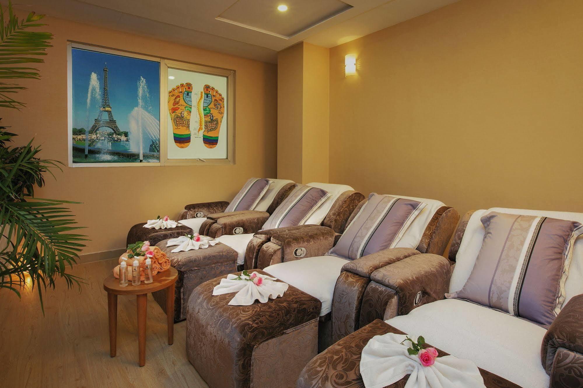 Metro Points Hcm Hotel- Bến Thành Market Khách sạn TP. Hồ Chí Minh
